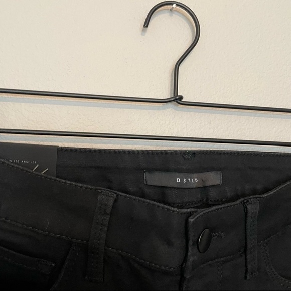 NWT DSTLD womens distressed mid rise skinny jeans sz.29x28 - Picture 5 of 7